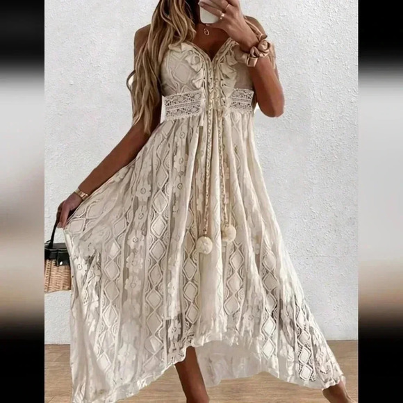 , Dresses & Skirts - Ladies' Solid Color Lace Fringed Spaghetti Strap Dress